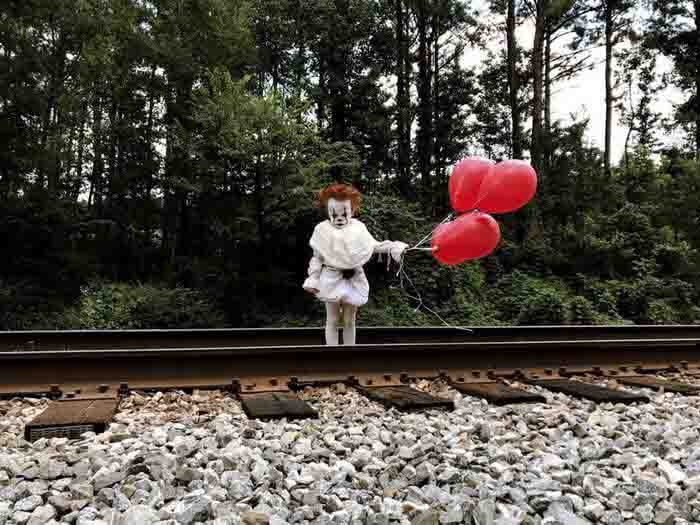 This Pennywise Photoshoot Is What Nightmares Are Made Of